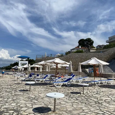 Adriatic In Skiper